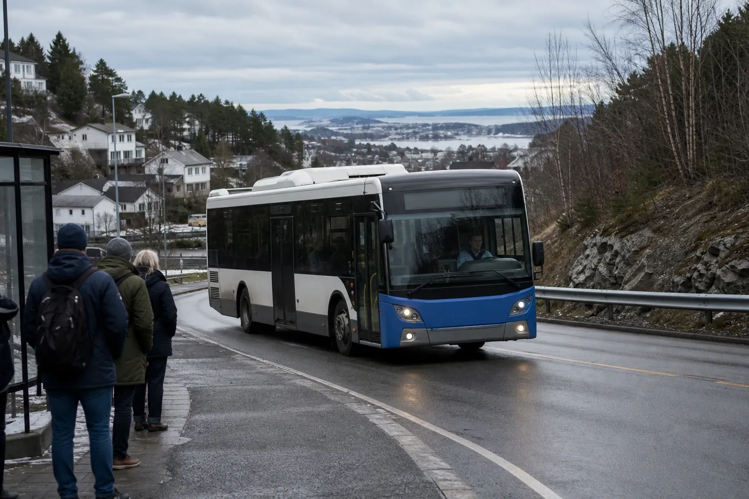 Redaktionell illustration till Linje N12 körs via Gimlekollen som linje 19