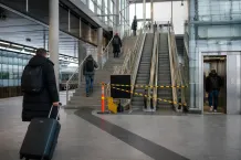 Redaktionell illustration till Rulltrappor ur bruk vid Aviapolis station