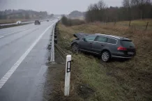 Redaktionell illustration till Singelolycka på E22 mot Trelleborg