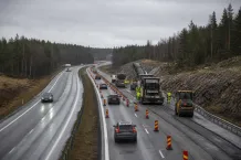 Redaktionell illustration till Vägarbete på E4 norr om Strömsfors